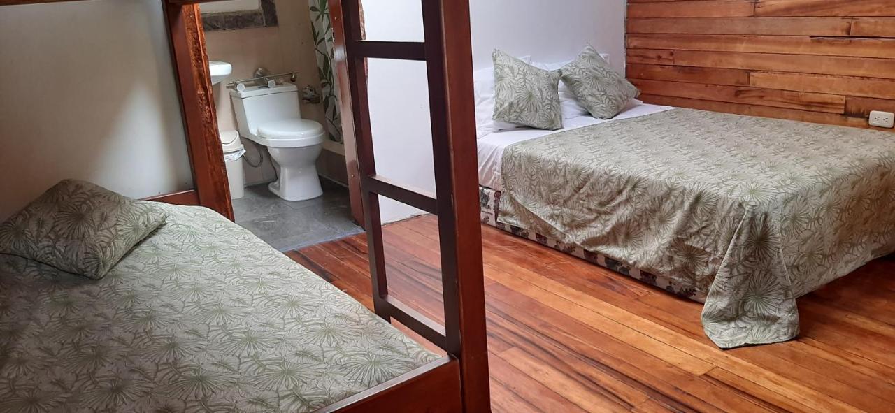 Guest House Great Hostels Amazon Puyo Esterno foto